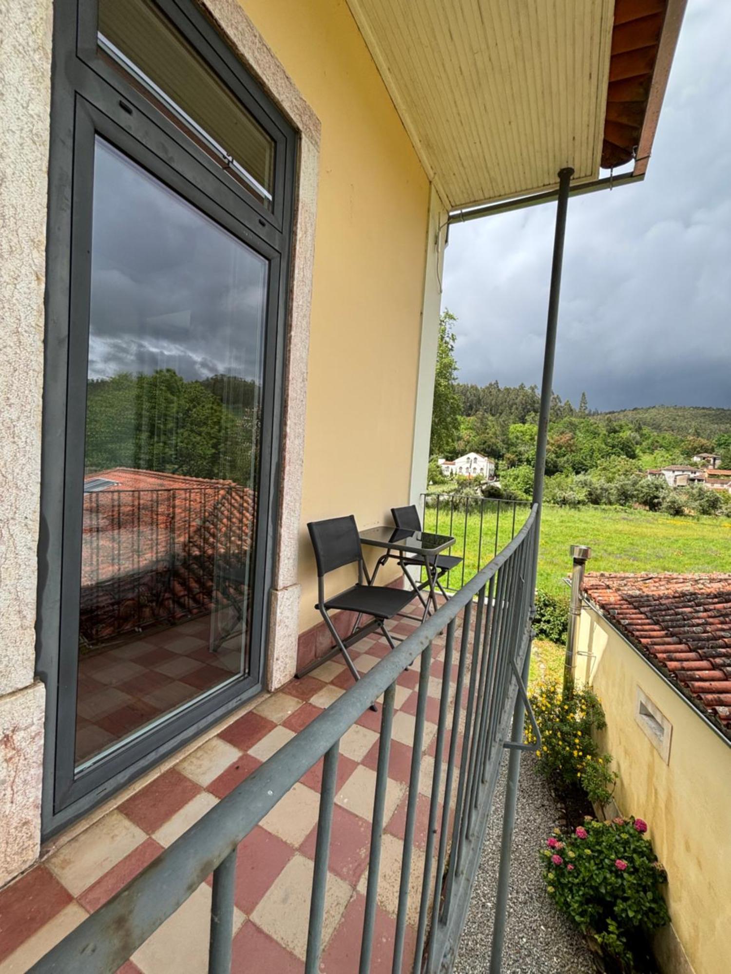 Casa Joya Bed and Breakfast Góis Exteriör bild